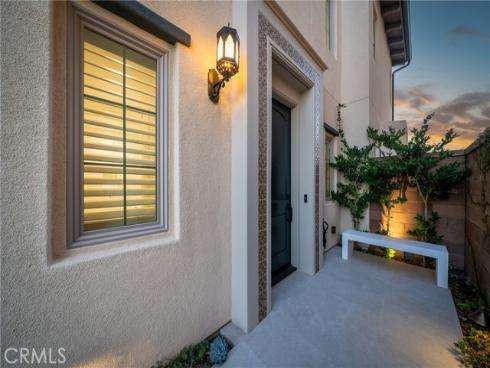 208  Canterbury  , Irvine, CA