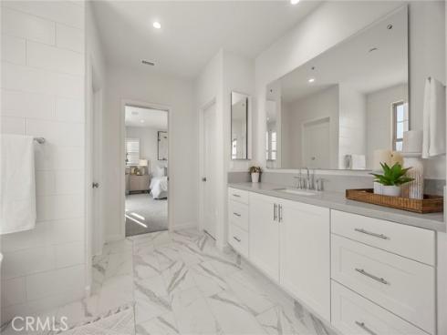 208  Canterbury  , Irvine, CA