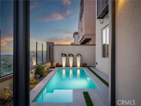 208  Canterbury  , Irvine, CA