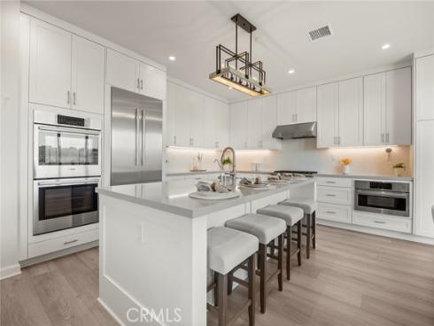 208  Canterbury  , Irvine, CA