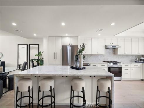 5071  Bayonne   Circle, Irvine, CA