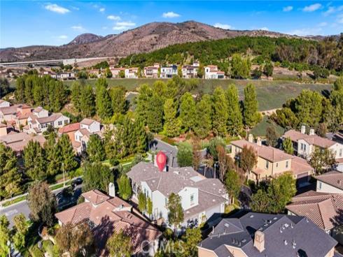 38  Upperbend  , Irvine, CA