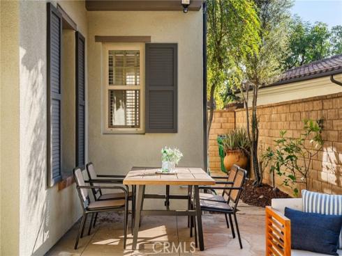 38  Upperbend  , Irvine, CA