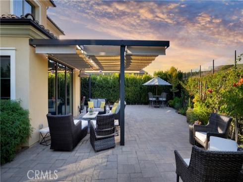 343  Paradiso  , Irvine, CA