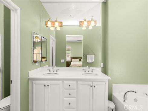 51  Olivehurst  , Irvine, CA