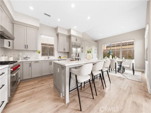 157 Fairgreen , Irvine, CA