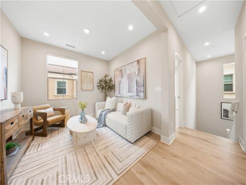 157 Fairgreen , Irvine, CA