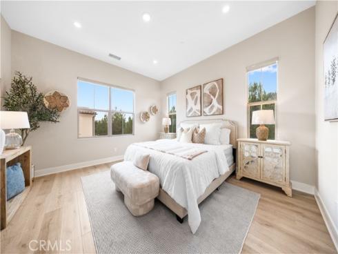 157 Fairgreen , Irvine, CA