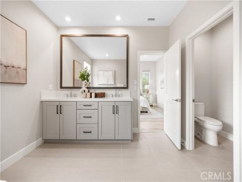 157 Fairgreen , Irvine, CA