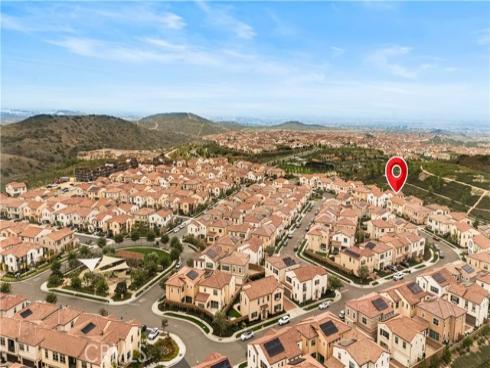 157 Fairgreen , Irvine, CA
