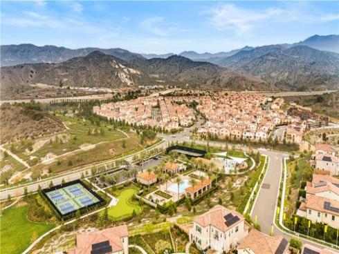 157 Fairgreen , Irvine, CA