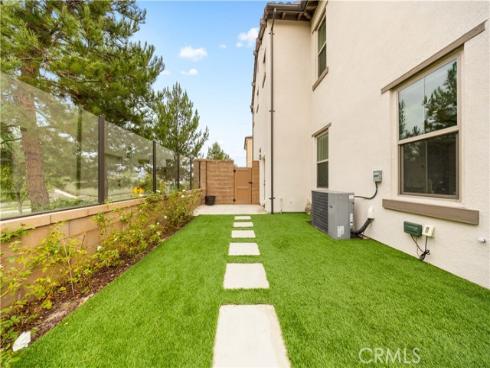 157 Fairgreen , Irvine, CA