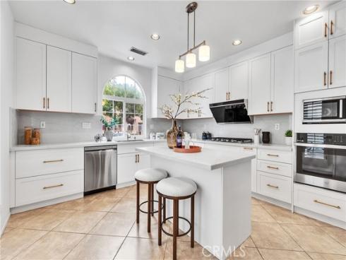 57  Waterman  , Irvine, CA