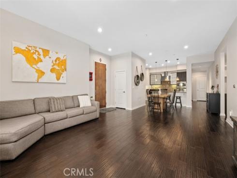 21  Gramercy  202 , Irvine, CA