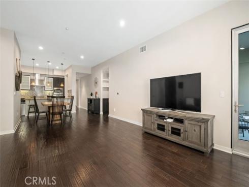 21  Gramercy  202 , Irvine, CA