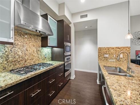 21  Gramercy  202 , Irvine, CA