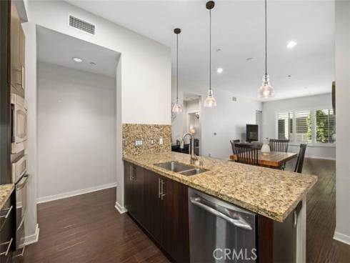 21  Gramercy  202 , Irvine, CA