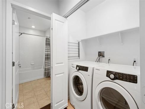 21  Gramercy  202 , Irvine, CA