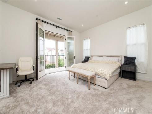 258  Maricopa  , Irvine, CA