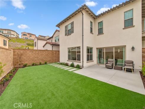 258  Maricopa  , Irvine, CA
