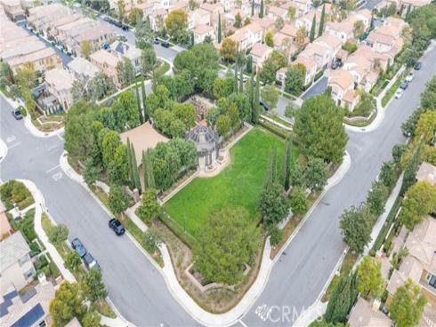 49  Canal  , Irvine, CA