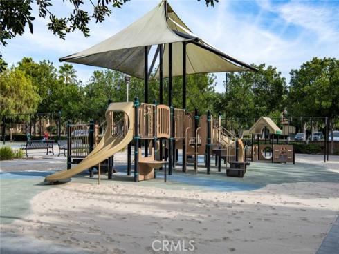 49  Canal  , Irvine, CA