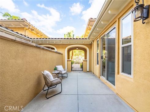 123  Chantilly  , Irvine, CA