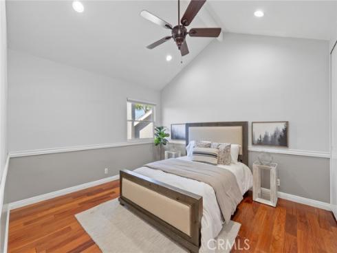 7  Boone  , Irvine, CA