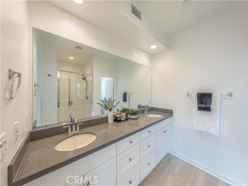 177  Frame  , Irvine, CA