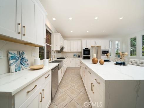 60  New Dawn  , Irvine, CA