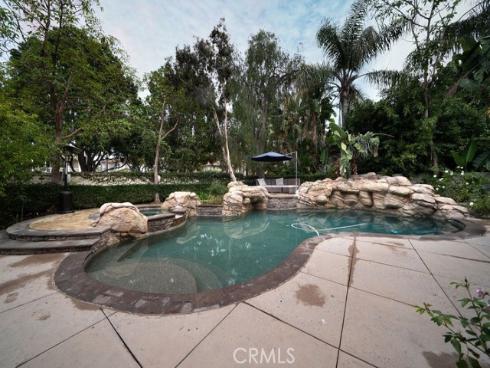 60  New Dawn  , Irvine, CA