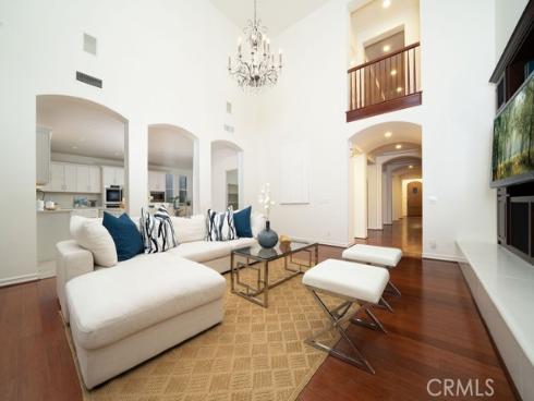 60  New Dawn  , Irvine, CA