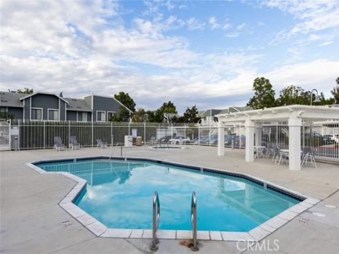 257  Huntington  , Irvine, CA