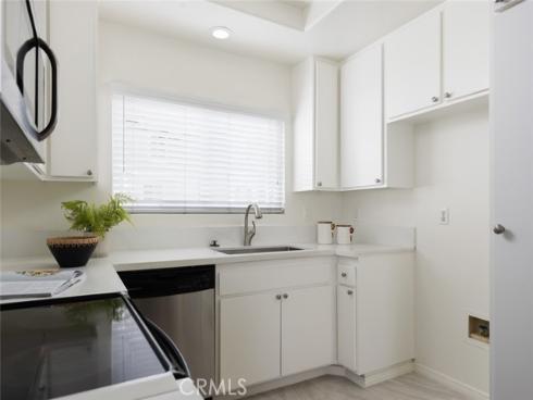 257  Huntington  , Irvine, CA