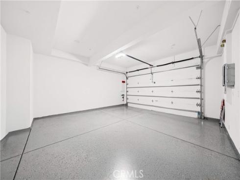 118  Glydon  , Irvine, CA