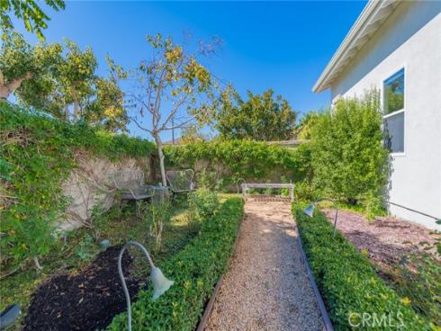 16  Charity  , Irvine, CA