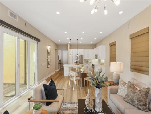 245 Follyhatch , Irvine, CA