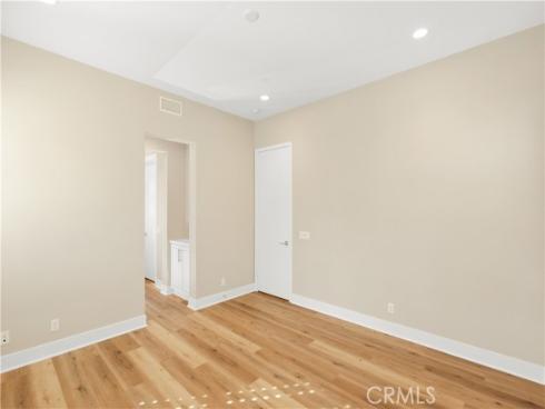 245 Follyhatch , Irvine, CA