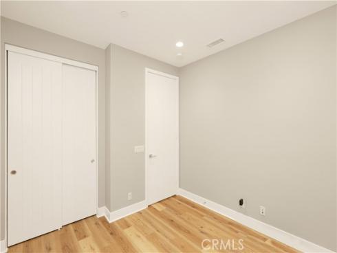 245 Follyhatch , Irvine, CA