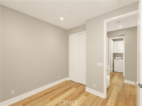 245 Follyhatch , Irvine, CA