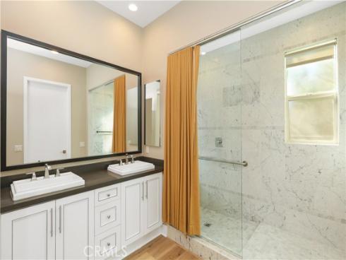 245 Follyhatch , Irvine, CA