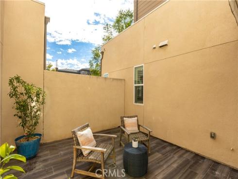 245 Follyhatch , Irvine, CA