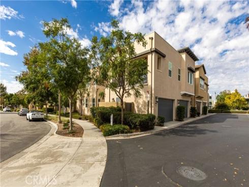 245 Follyhatch , Irvine, CA