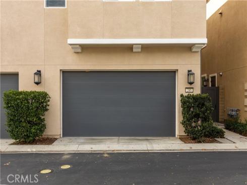 245 Follyhatch , Irvine, CA