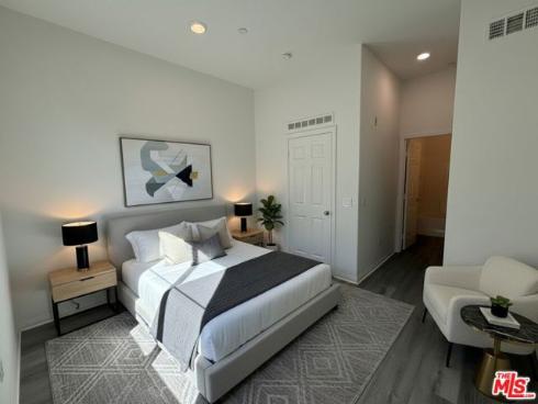 65  Plateau  , Irvine, CA