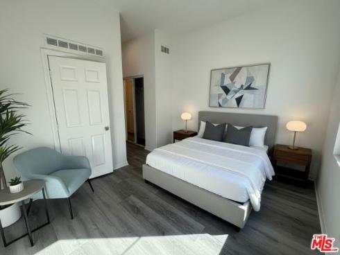 65  Plateau  , Irvine, CA