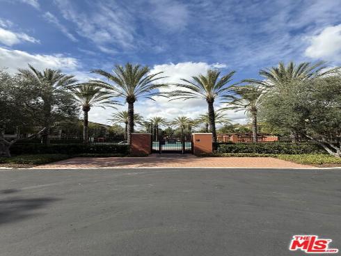 65  Plateau  , Irvine, CA