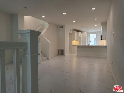 65  Plateau  , Irvine, CA