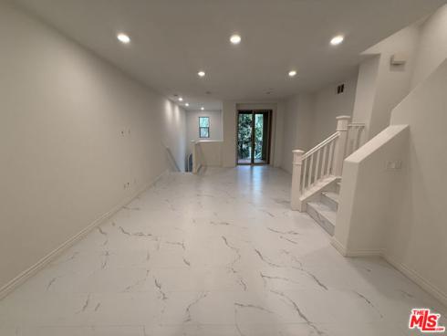 65  Plateau  , Irvine, CA