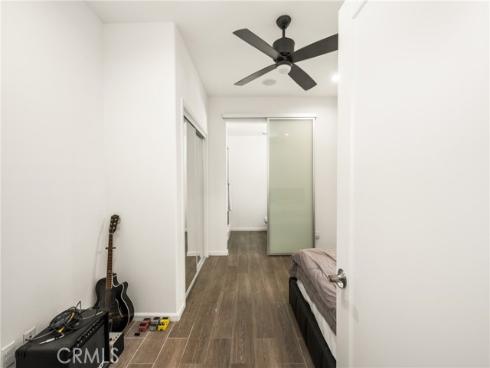 119  Strawberry  , Irvine, CA